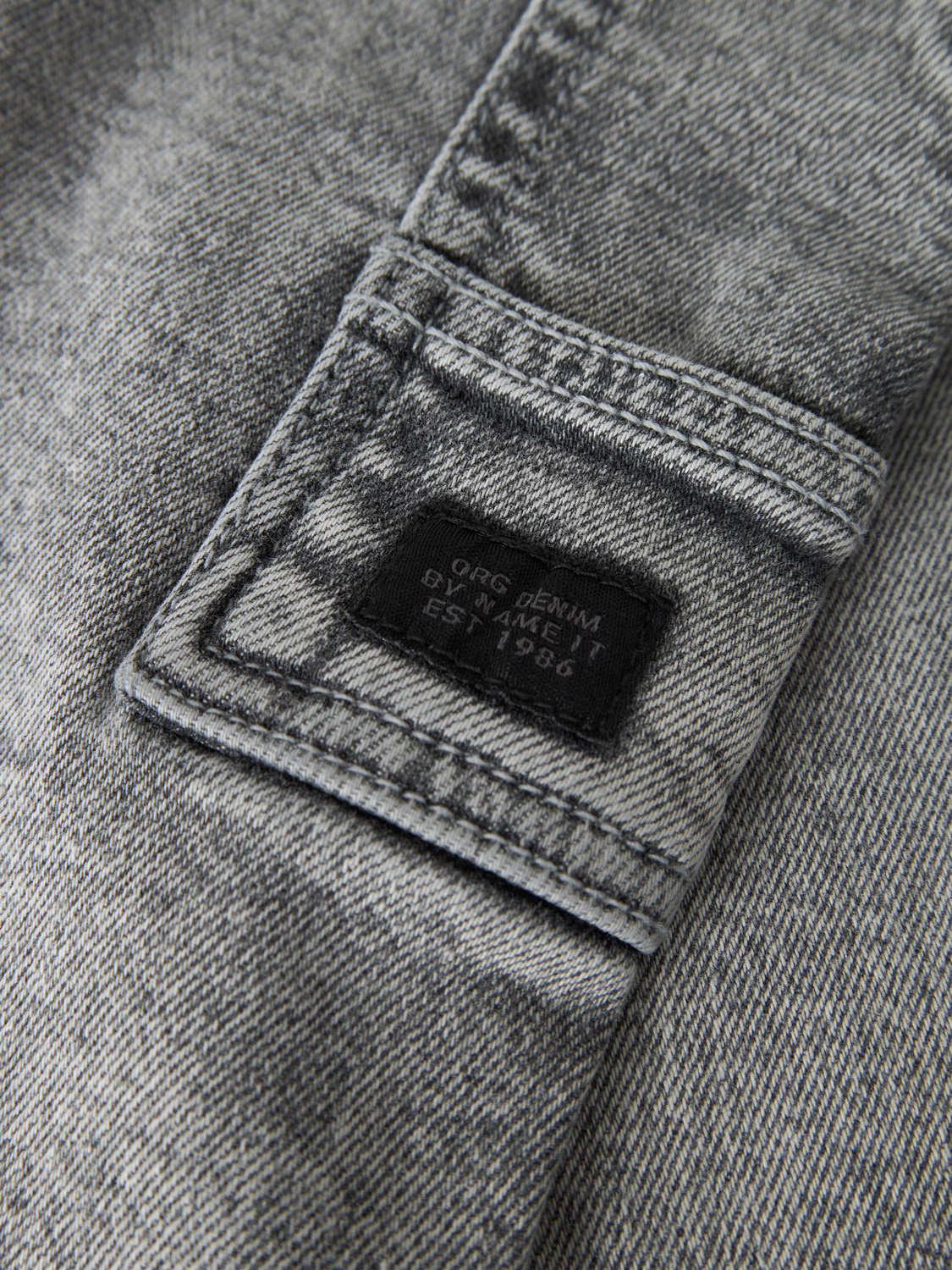 model_shot-detail