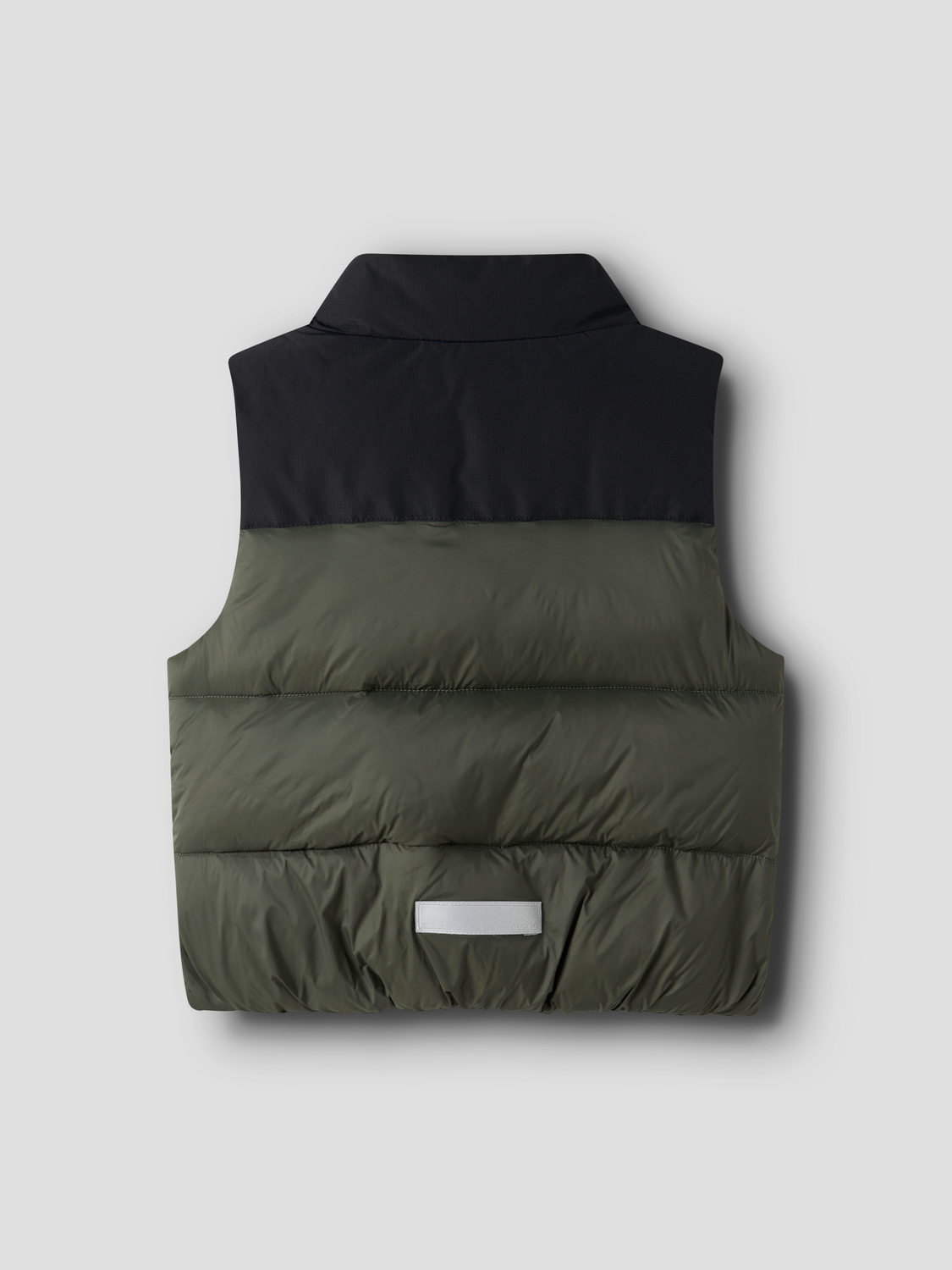 pack_shot-back